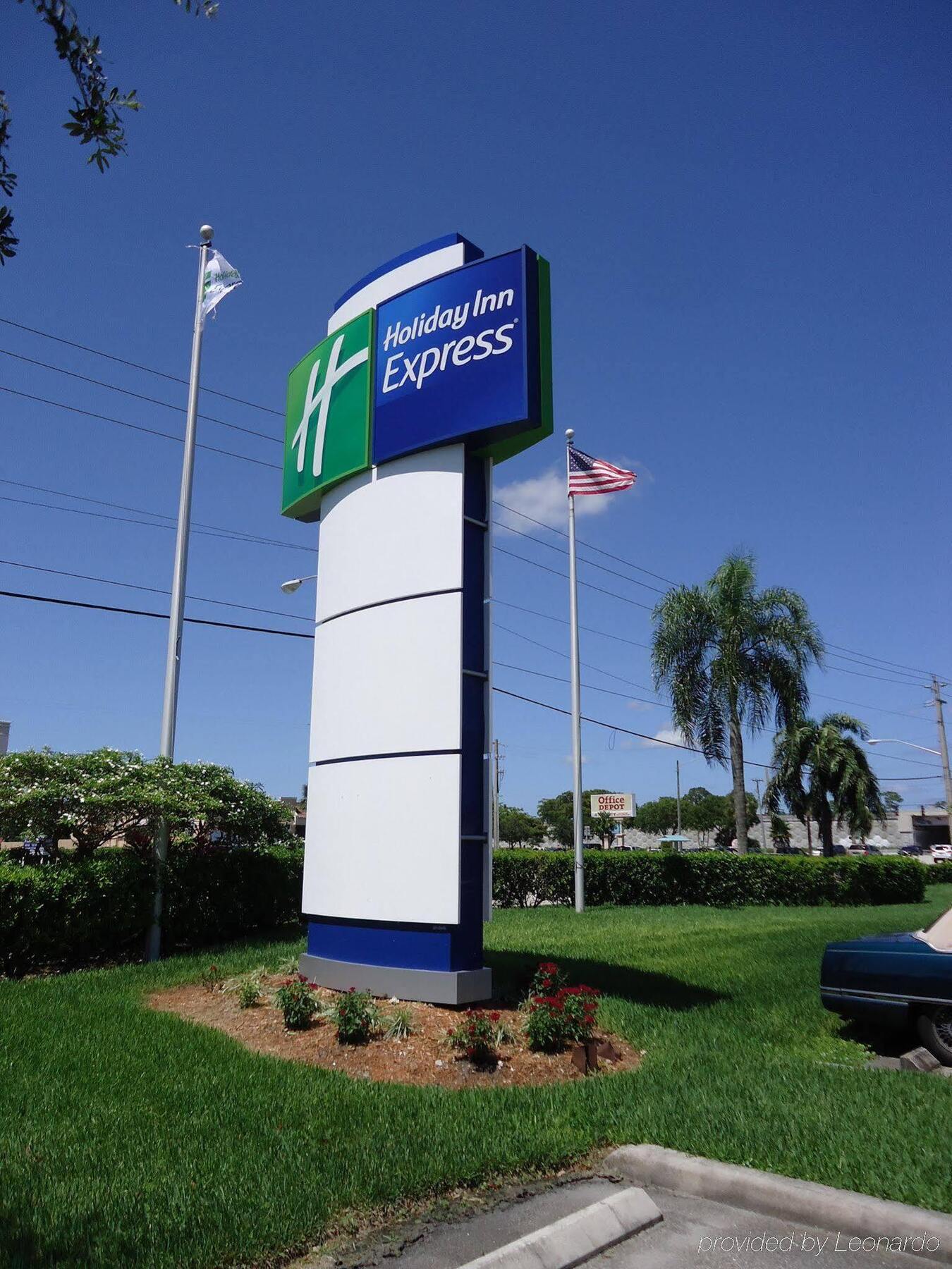 Holiday Inn Express Boca Raton - West By Ihg Exterior foto